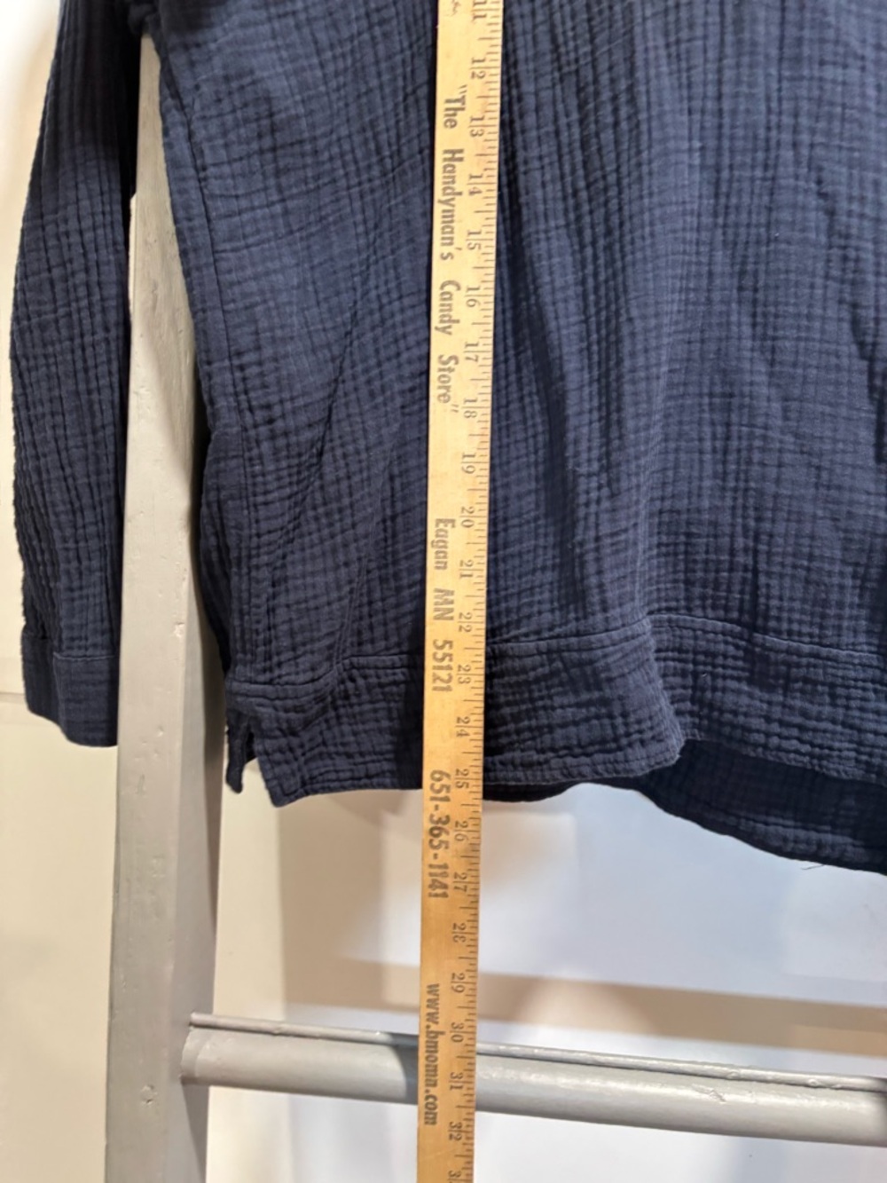 J.Jill Med Deep Navy Gauze V-Neck Hoodie, fall, athleisure, cabin core, normcore - Picture 9 of 11